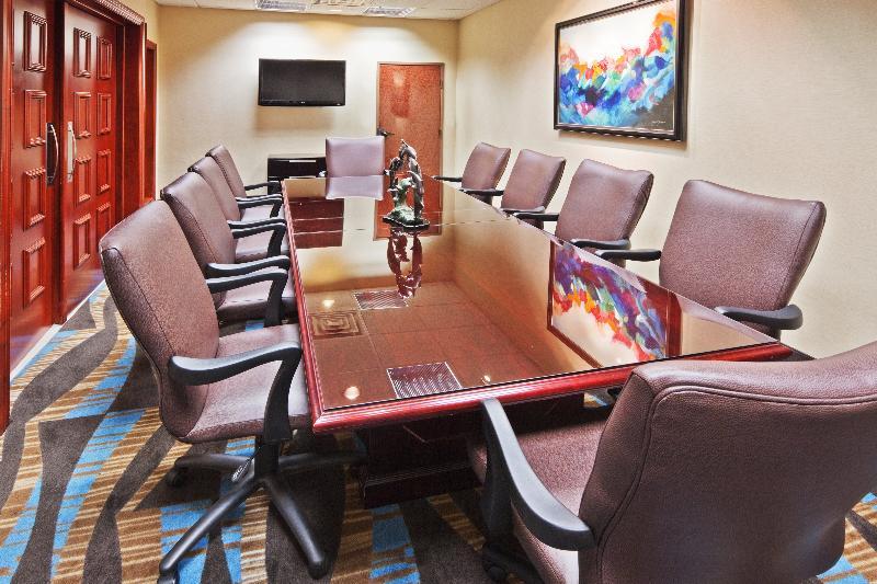 Holiday Inn Express & Suites Oklahoma City Northwest By Ihg Exterior photo