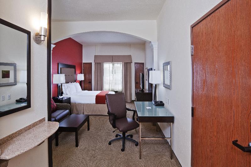 Holiday Inn Express & Suites Oklahoma City Northwest By Ihg Exterior photo