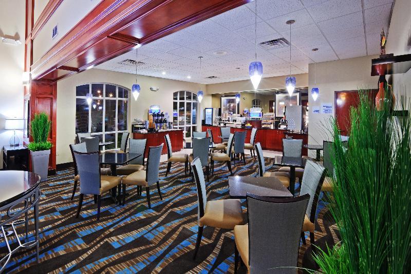 Holiday Inn Express & Suites Oklahoma City Northwest By Ihg Exterior photo